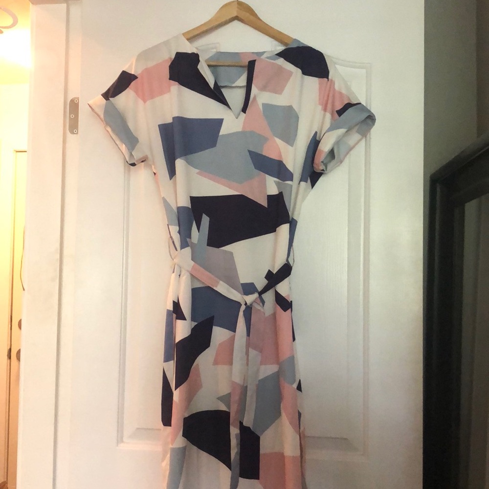 Short sleeve midi dress, abstract geometric print, narrow vneck with cuff sleeve